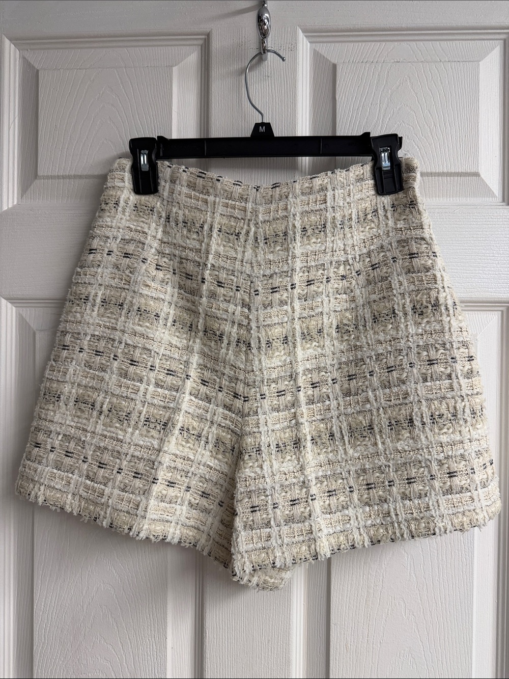 Camelia Sleeveless Tweed Jacket and Cam Tweed Shorts - Picture 14 of 15